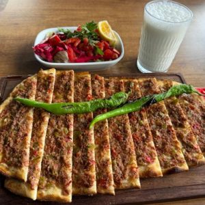 Kıymalı Pide